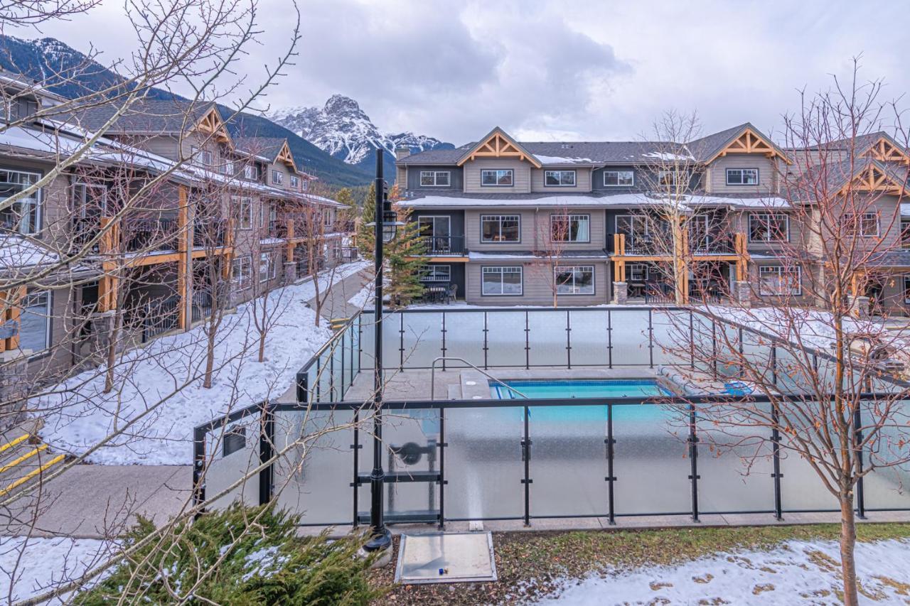 Copperstone Resort - Mountain View 2 Bedroom Condo Canmore Exterior foto
