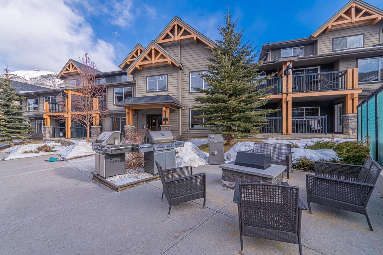 Copperstone Resort - Mountain View 2 Bedroom Condo Canmore Exterior foto